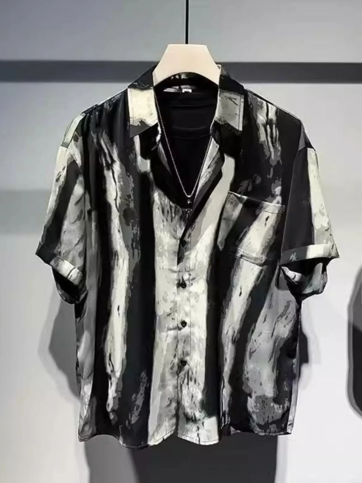 Extra Large 300 Pou Men's Bla White Contrast ort Sve irt Summer New Sle High End American Collar Trendy irt
Extra Large 300 Pou Men's Bla White Contrast ort Sve irt Summer New Sle High End American Collar Trendy irt