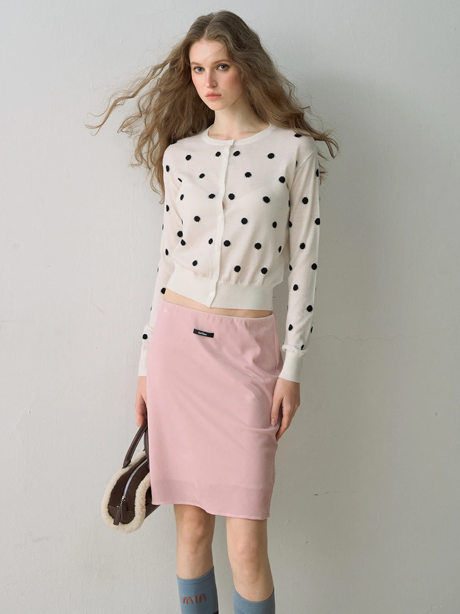 Deesicile Polka Dot Camere Long Sve round Ne Knitted Cardigan Ele Commuting Anti-Aging Faion for Young Girls
Deesicile Polka Dot Camere Long Sve round Ne Knitted Cardigan Ele Commuting Anti-Aging Faion for Young Girls
