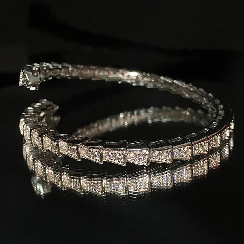 MDLFES Moiss1n Diamond Style Высокое разрешение 8А Цирконий Браслет из змеиной кости Белая медь Натуральное позолоченное 5-слойное отверстие
MDLFES Moiss1n Diamond Style Высокое разрешение 8А Цирконий Браслет из змеиной кости Белая медь Натуральное позолоченное 5-слойное отверстие