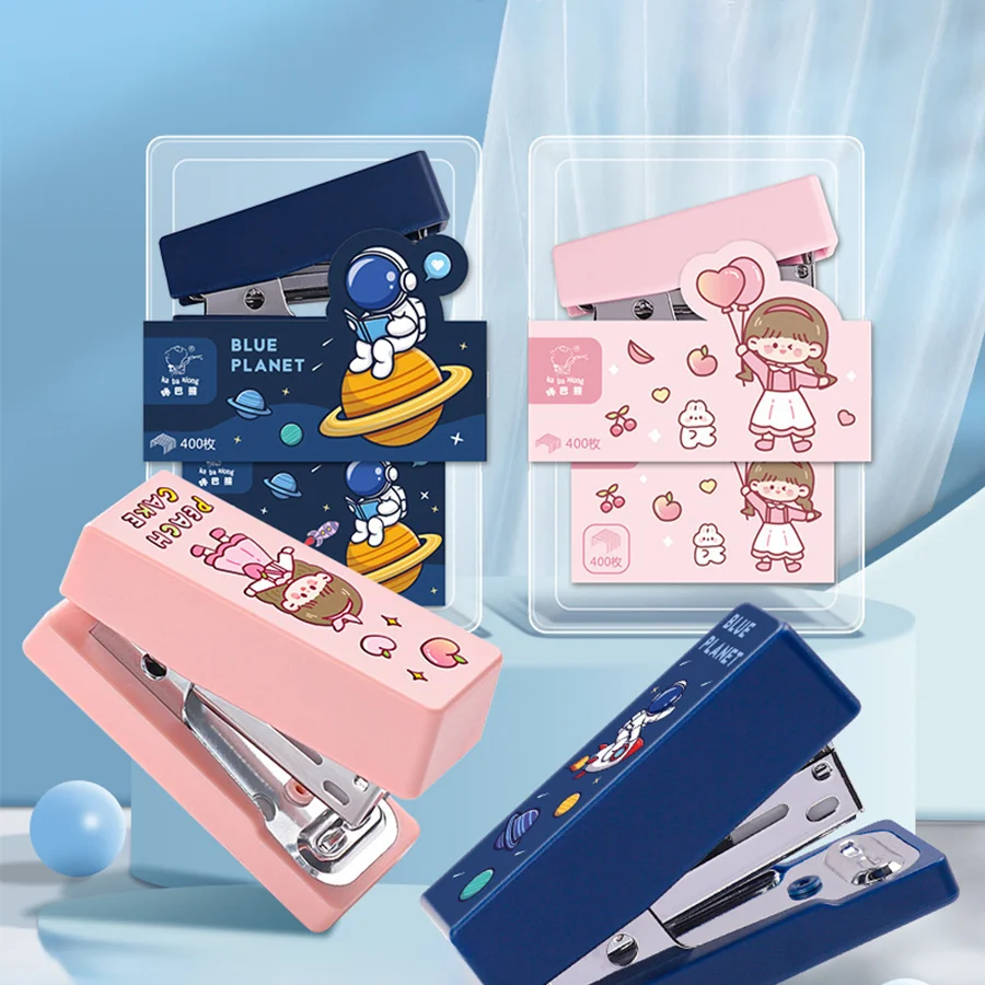 Miniature small stapler, equipped with 400 staples, portable and cute stapler, staples, student office supplies
Miniature small stapler, equipped with 400 staples, portable and cute stapler, staples, student office supplies