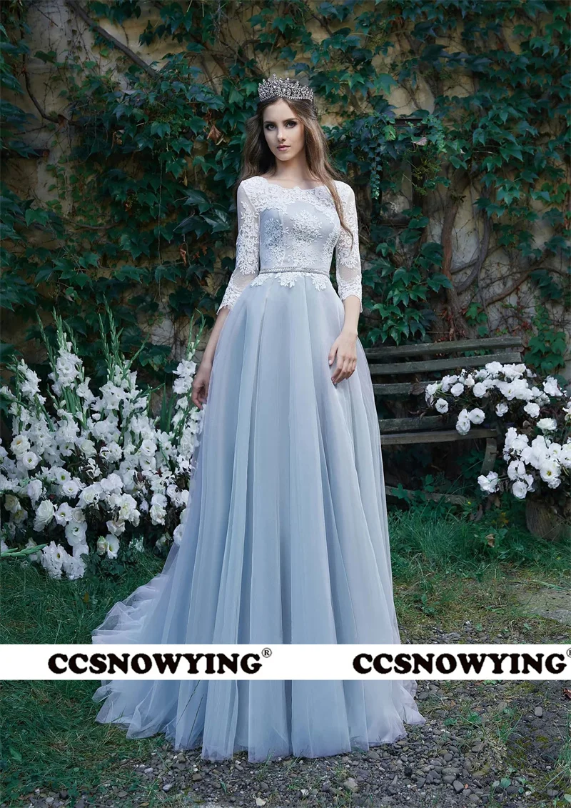 Женское вечернее платье из фатина, с круглым вырезом и рукавом 3/4
Женское вечернее платье из фатина, с круглым вырезом и рукавом 3/4