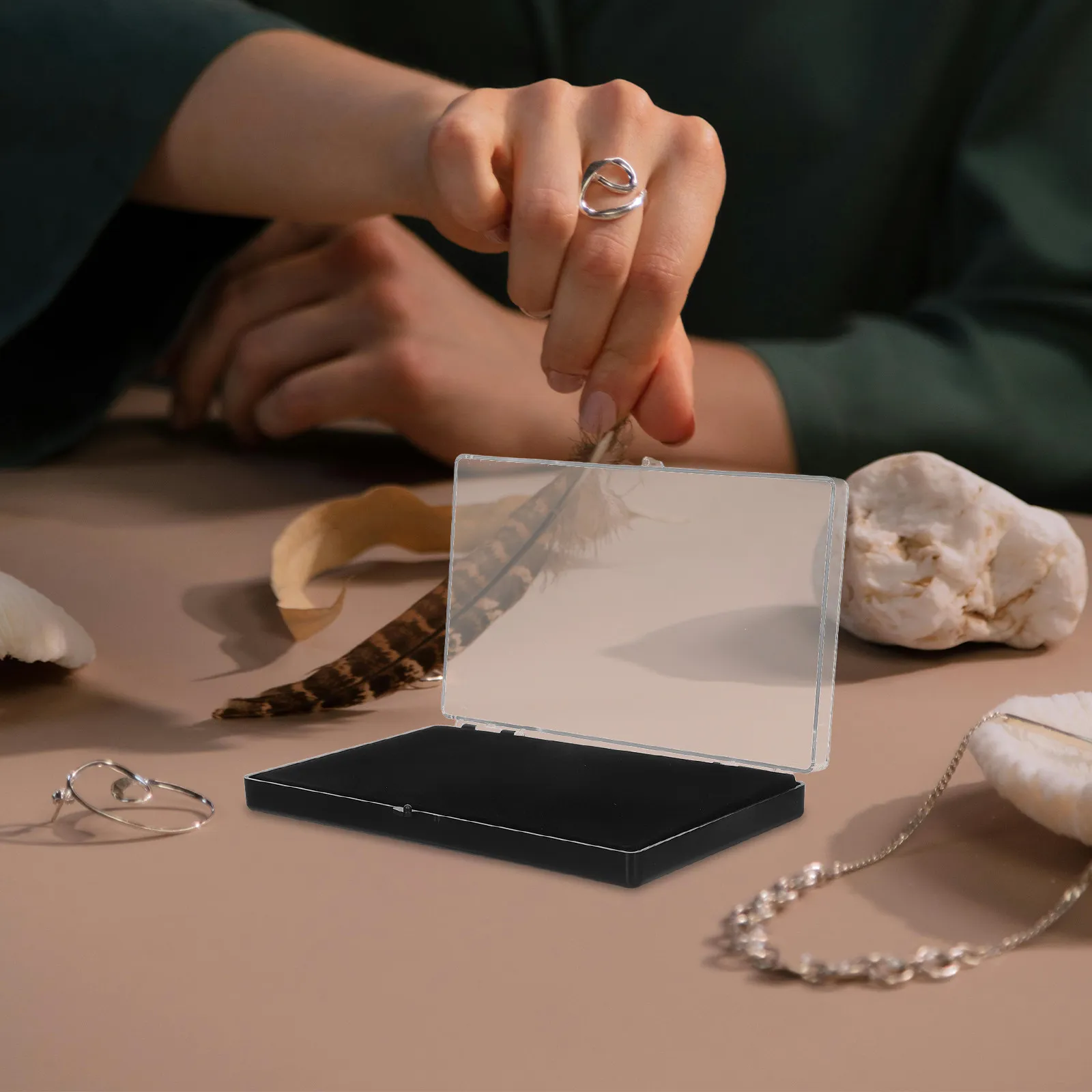 Transparent Jewelry Box Pin Display Case for Rings Medals Badge Storage Brooch Organizer Collection Mini Jewellery Box
Transparent Jewelry Box Pin Display Case for Rings Medals Badge Storage Brooch Organizer Collection Mini Jewellery Box