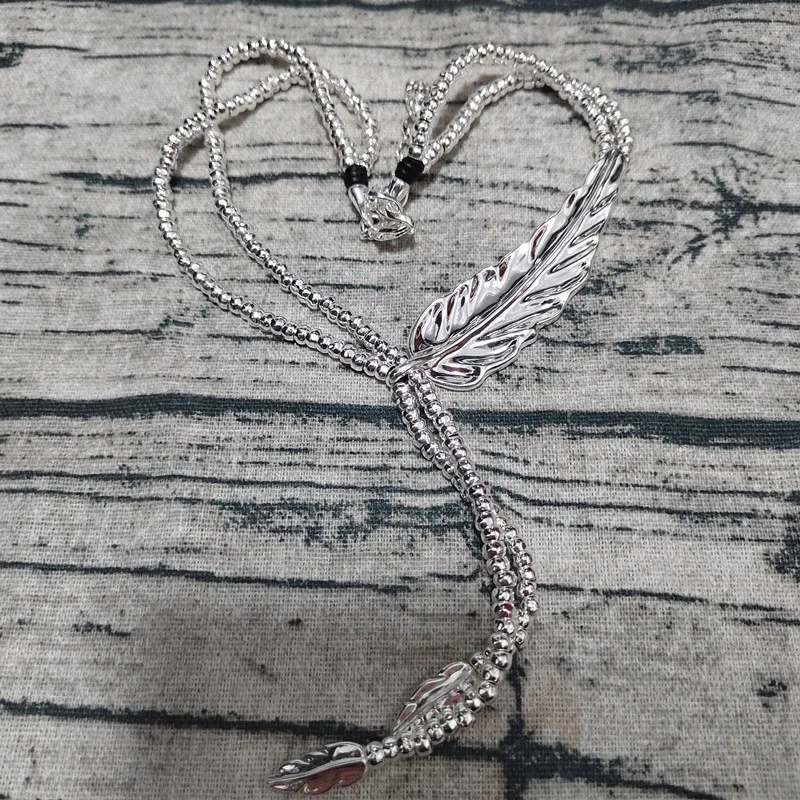 Small niche design retro feather necklace fashionable casual exquisite necklace
Small niche design retro feather necklace fashionable casual exquisite necklace