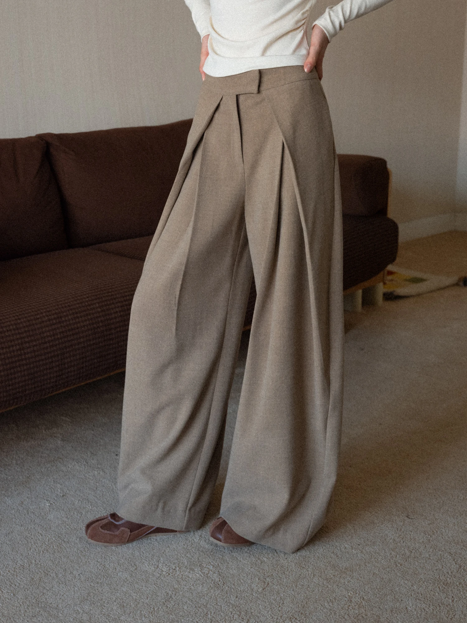 High Waist Slimming Fleece Casual Pants Wide Leg Suit Pants Loose Straight Drapey Feel EGGKA Polyester Fiber High Waist
High Waist Slimming Fleece Casual Pants Wide Leg Suit Pants Loose Straight Drapey Feel EGGKA Polyester Fiber High Waist