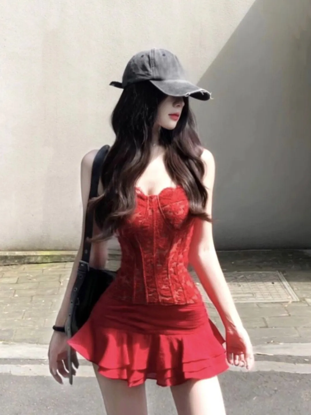 Red Color Matching Summer Atmosphere Strapless Top Half Skirt Unique Beautiful Small Set Women's Fashion Set High Waist Short...
Red Color Matching Summer Atmosphere Strapless Top Half Skirt Unique Beautiful Small Set Women's Fashion Set High Waist Short...