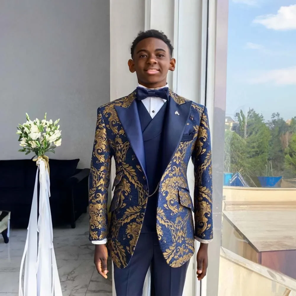 Formal Navy Blue Floral Boys Suit 3 Piece Party Wedding Tuxedo Child Jacket Pants Vest Custom Made Kids Costume 3-16 years old
Formal Navy Blue Floral Boys Suit 3 Piece Party Wedding Tuxedo Child Jacket Pants Vest Custom Made Kids Costume 3-16 years old