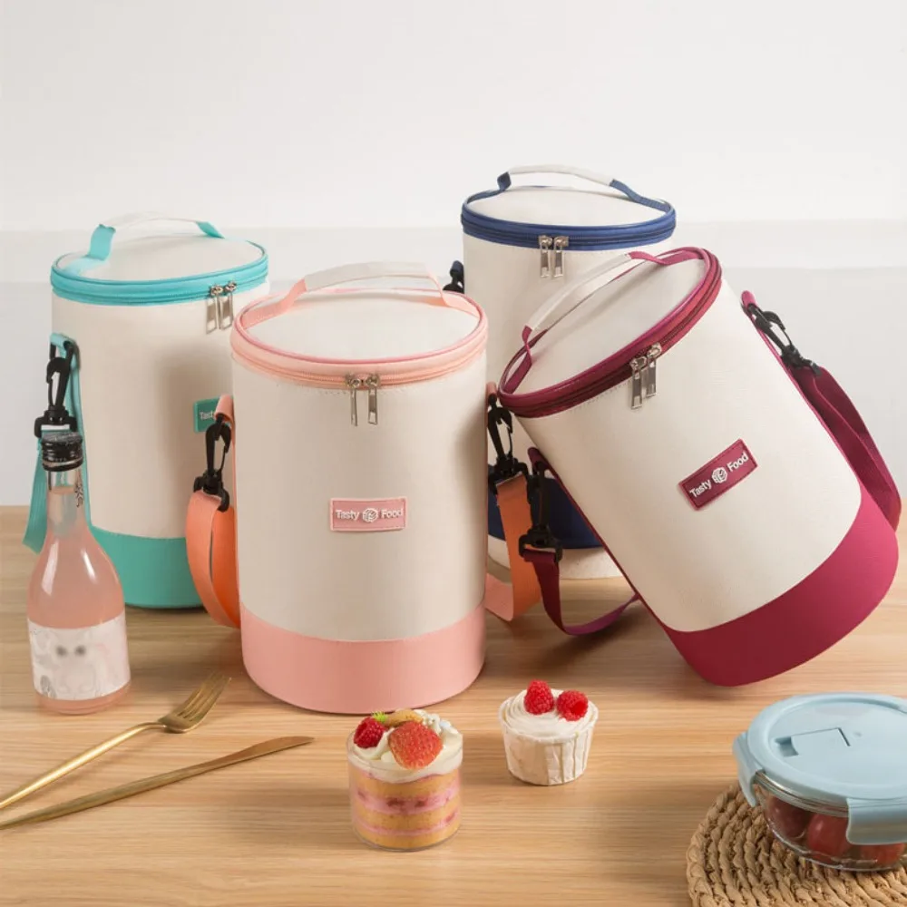 Портативная сумка для обеда, водонепроницаемая изолированная сумка-холодильник большой емкости с регулируемым плечевым ремнем, маслостойкая 
Портативная сумка для обеда, водонепроницаемая изолированная сумка-холодильник большой емкости с регулируемым плечевым ремнем, маслостойкая