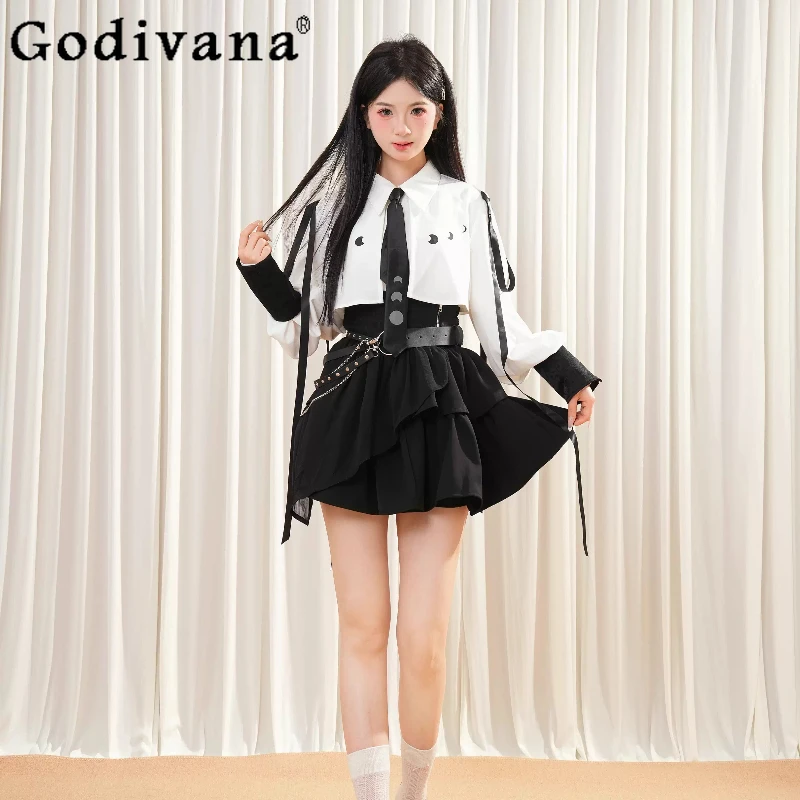 Новые наряды в готическом стиле, женская плиссированная черно-белая рубашка с высокой талией, черная юбка, костюм Лолиты, женский осенний комплект японской юбки
Новые наряды в готическом стиле, женская плиссированная черно-белая рубашка с высокой талией, черная юбка, костюм Лолиты, женский осенний комплект японской юбки