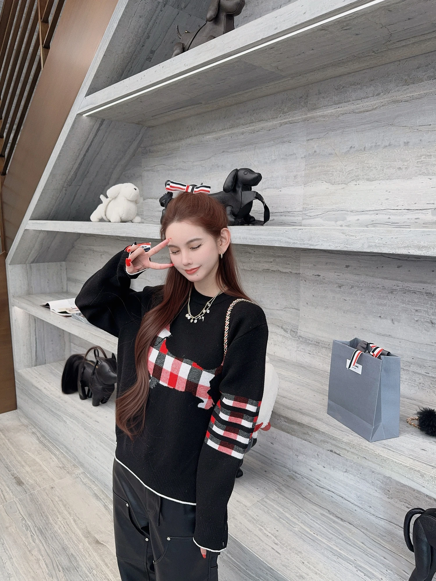 Женский вязаный свитер Zhaochencen: утепленный, повседневный, с цветочной вышивкой, из смесовой шерсти, модный, в студенческом стиле
Женский вязаный свитер Zhaochencen: утепленный, повседневный, с цветочной вышивкой, из смесовой шерсти, модный, в студенческом стиле