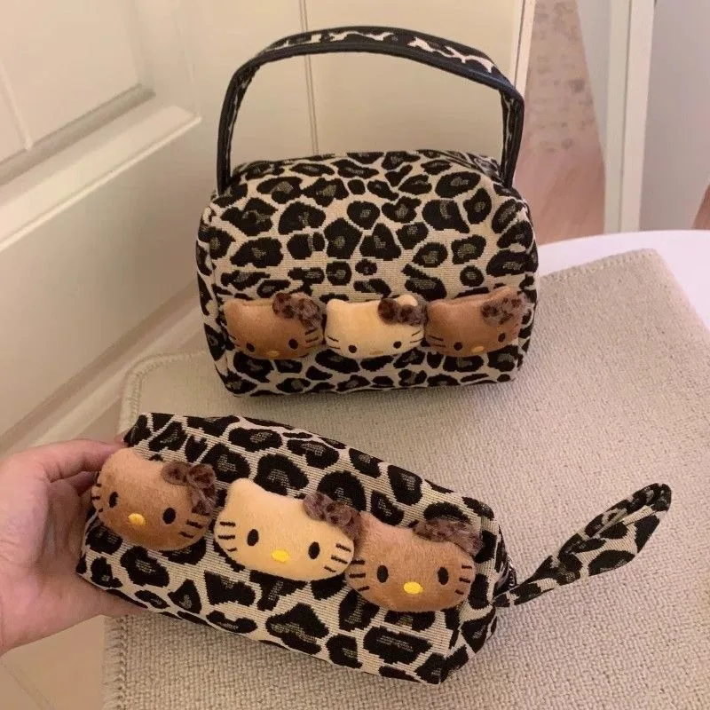 Hello Kitty Anime Kawaii Sanrio Large Capacity Cosmetic Bag Cute Cartoon Print Portable Storage Handbag Gifts for Kids
Hello Kitty Anime Kawaii Sanrio Large Capacity Cosmetic Bag Cute Cartoon Print Portable Storage Handbag Gifts for Kids