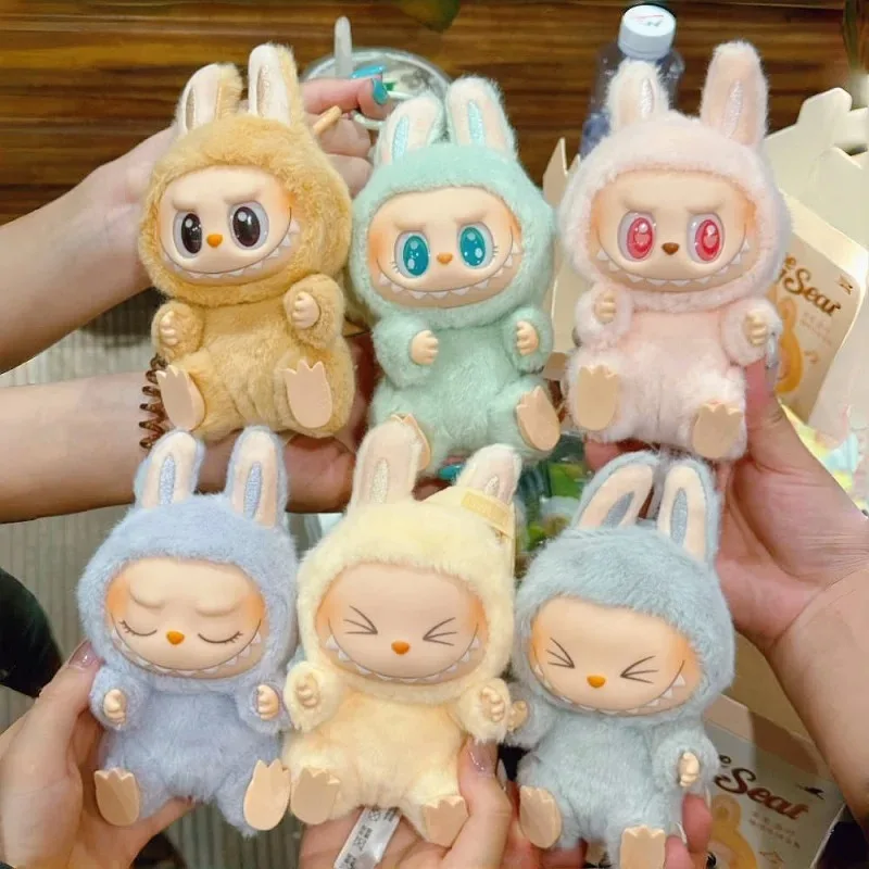 Mokoko Labubu The Monsters Vinyl Face Doll Heart-Moving Macaron Doll Blind Box Blind Bag Hanging Pendant Christmas Birthday Gift
Mokoko Labubu The Monsters Vinyl Face Doll Heart-Moving Macaron Doll Blind Box Blind Bag Hanging Pendant Christmas Birthday Gift