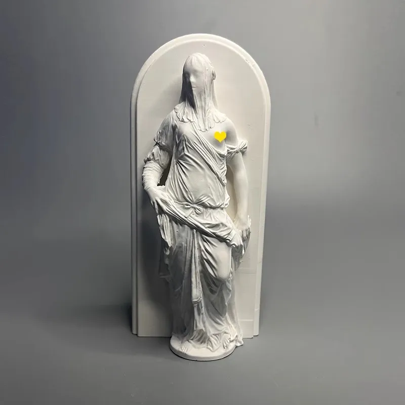 Paris Louvre Museum Reproduction of Character Models Art Sculptures Gypsum Decorations Desktop Ornaments Interior Art Figurines
Paris Louvre Museum Reproduction of Character Models Art Sculptures Gypsum Decorations Desktop Ornaments Interior Art Figurines