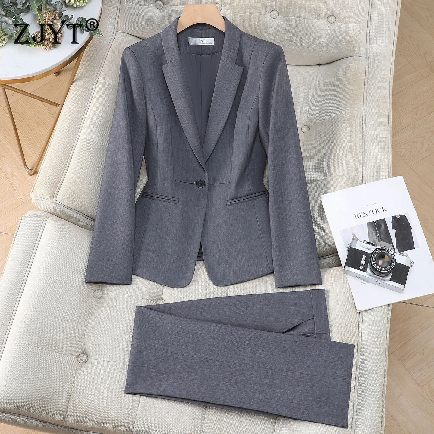 ZJYT Spring Autumn Women Blazer and Pants 2 Piece Matching Sets Elegant Office Lady Work Outfit Plus Size Trousers Suits Grey
ZJYT Spring Autumn Women Blazer and Pants 2 Piece Matching Sets Elegant Office Lady Work Outfit Plus Size Trousers Suits Grey