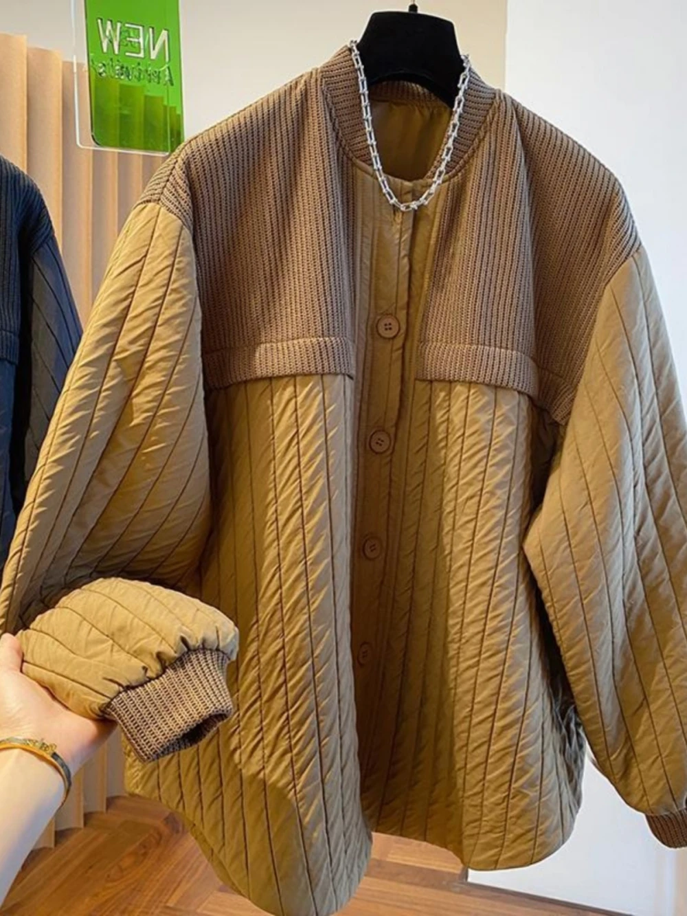 plus Size Women's Cotton Jacket 300 Pounds Large Code Spring Autumn Loose Meat Concealing Trendy Top Commute Style round Neck...
plus Size Women's Cotton Jacket 300 Pounds Large Code Spring Autumn Loose Meat Concealing Trendy Top Commute Style round Neck...