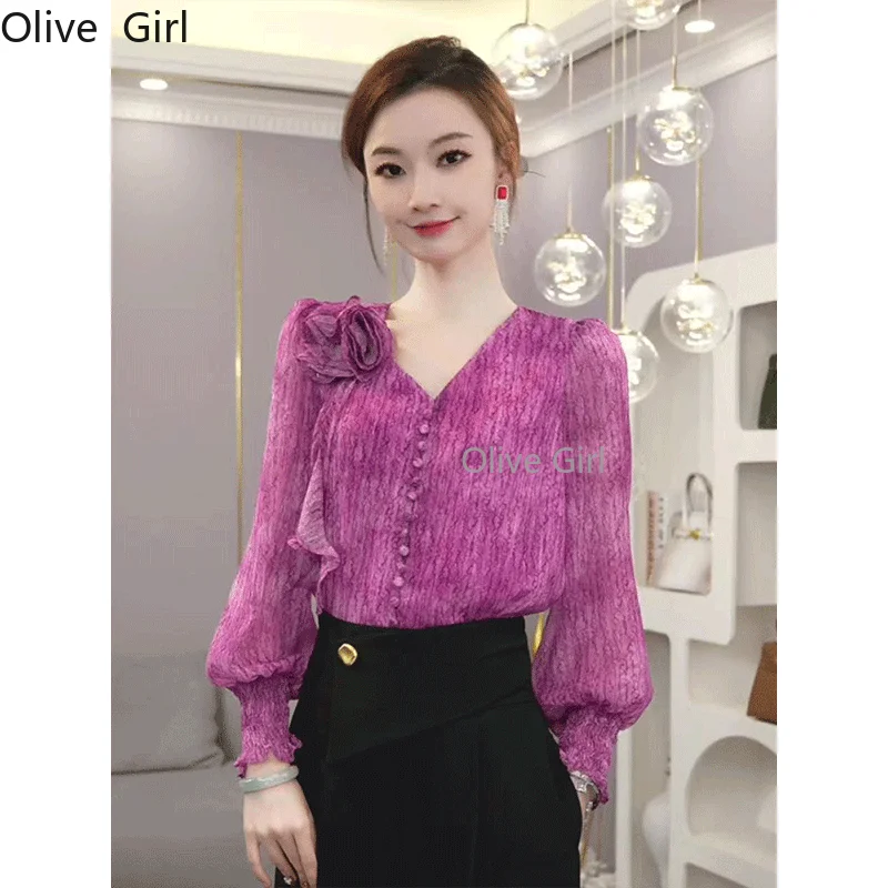 High End Elegant Shirt 2025 New Long Sleeved Blouse Flower Camellia Decoration Cute Purple V-neck Shirt for Women's Clothing
High End Elegant Shirt 2025 New Long Sleeved Blouse Flower Camellia Decoration Cute Purple V-neck Shirt for Women's Clothing