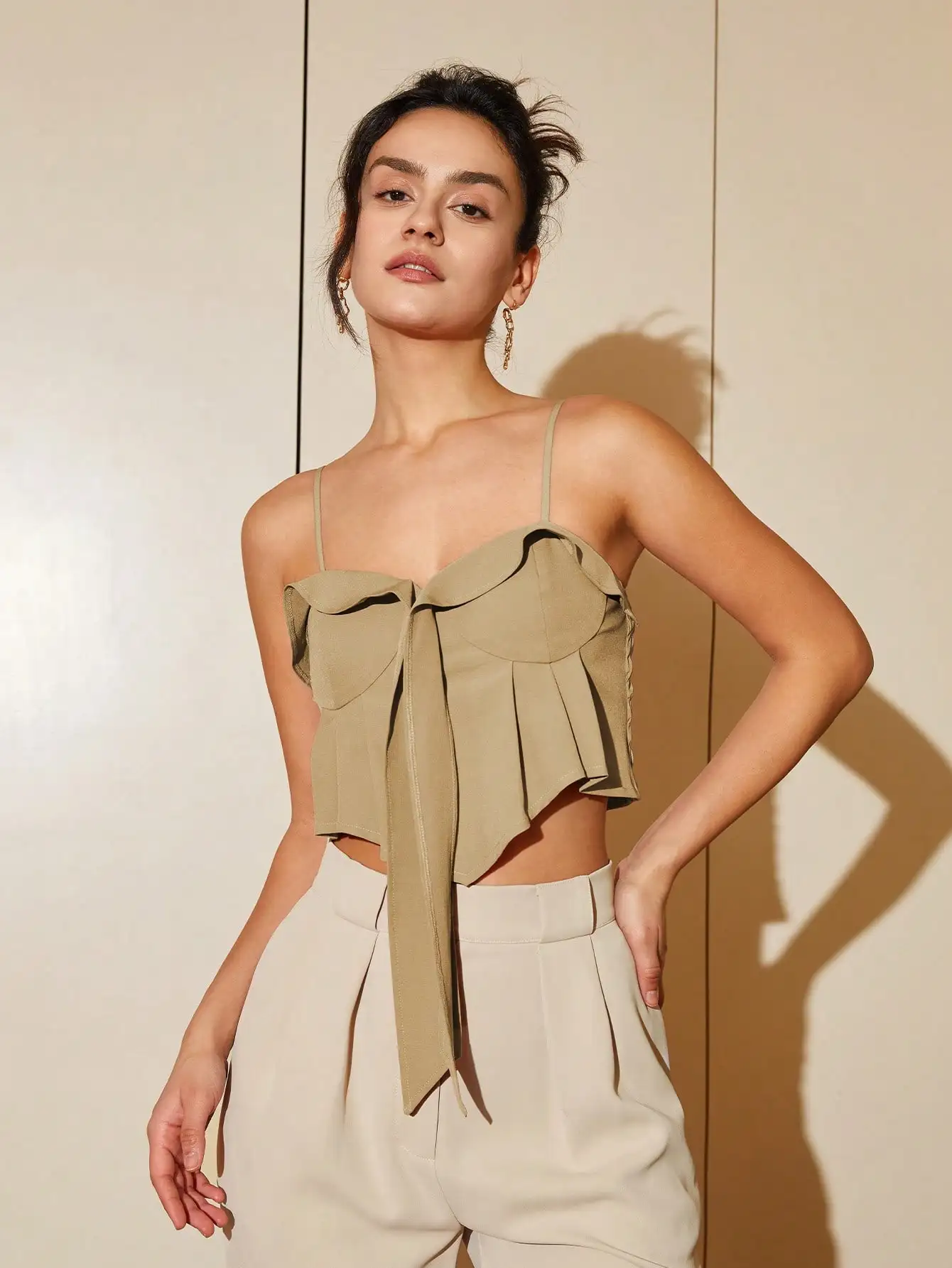 AEL Summer Ladies Bow Vest street fashion short irregular ruffled Lace Halter Top Woman
AEL Summer Ladies Bow Vest street fashion short irregular ruffled Lace Halter Top Woman