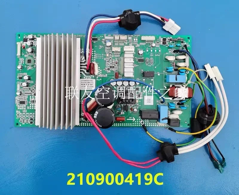 Suitable for Inverter air conditioner motherboard 210900419C/A driver board OX731F module 1-1.5 horsepower 002B5653H
Suitable for Inverter air conditioner motherboard 210900419C/A driver board OX731F module 1-1.5 horsepower 002B5653H