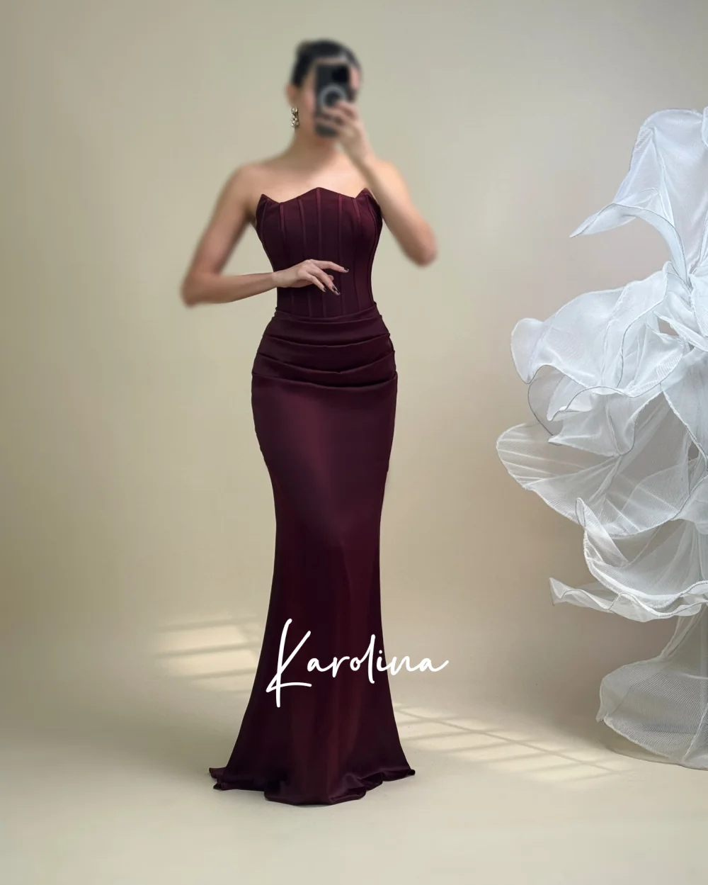 Customized Burgundy New Year Evening Dresses Strapless Saudi Arabia vestidos de noche With Sheer Gloves Formal Evening
Customized Burgundy New Year Evening Dresses Strapless Saudi Arabia vestidos de noche With Sheer Gloves Formal Evening