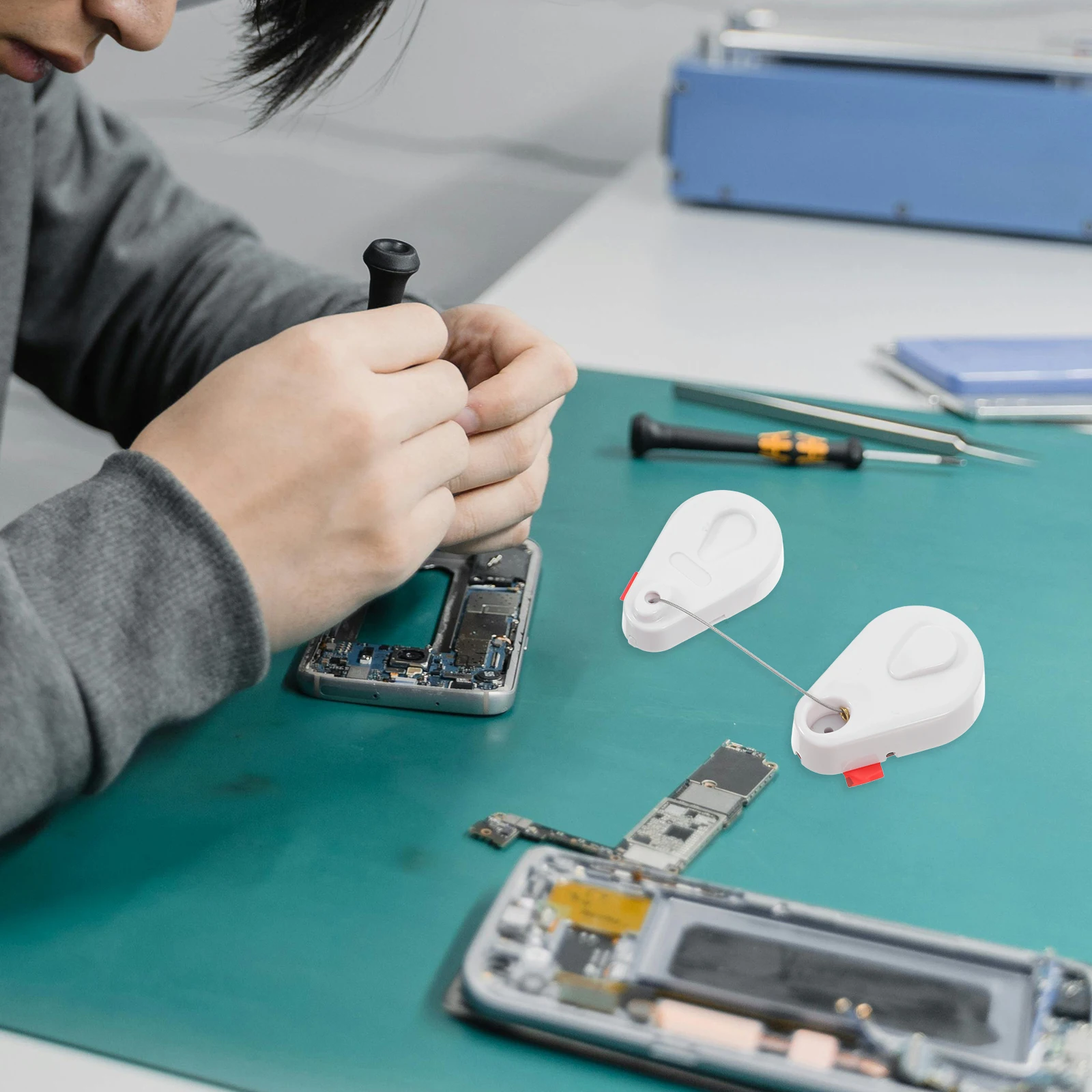 Telescopic Anti Theft Cable Case for Electronic Displays Automatic Retracting Security Tether for Store Equipment Safety and
Telescopic Anti Theft Cable Case for Electronic Displays Automatic Retracting Security Tether for Store Equipment Safety and