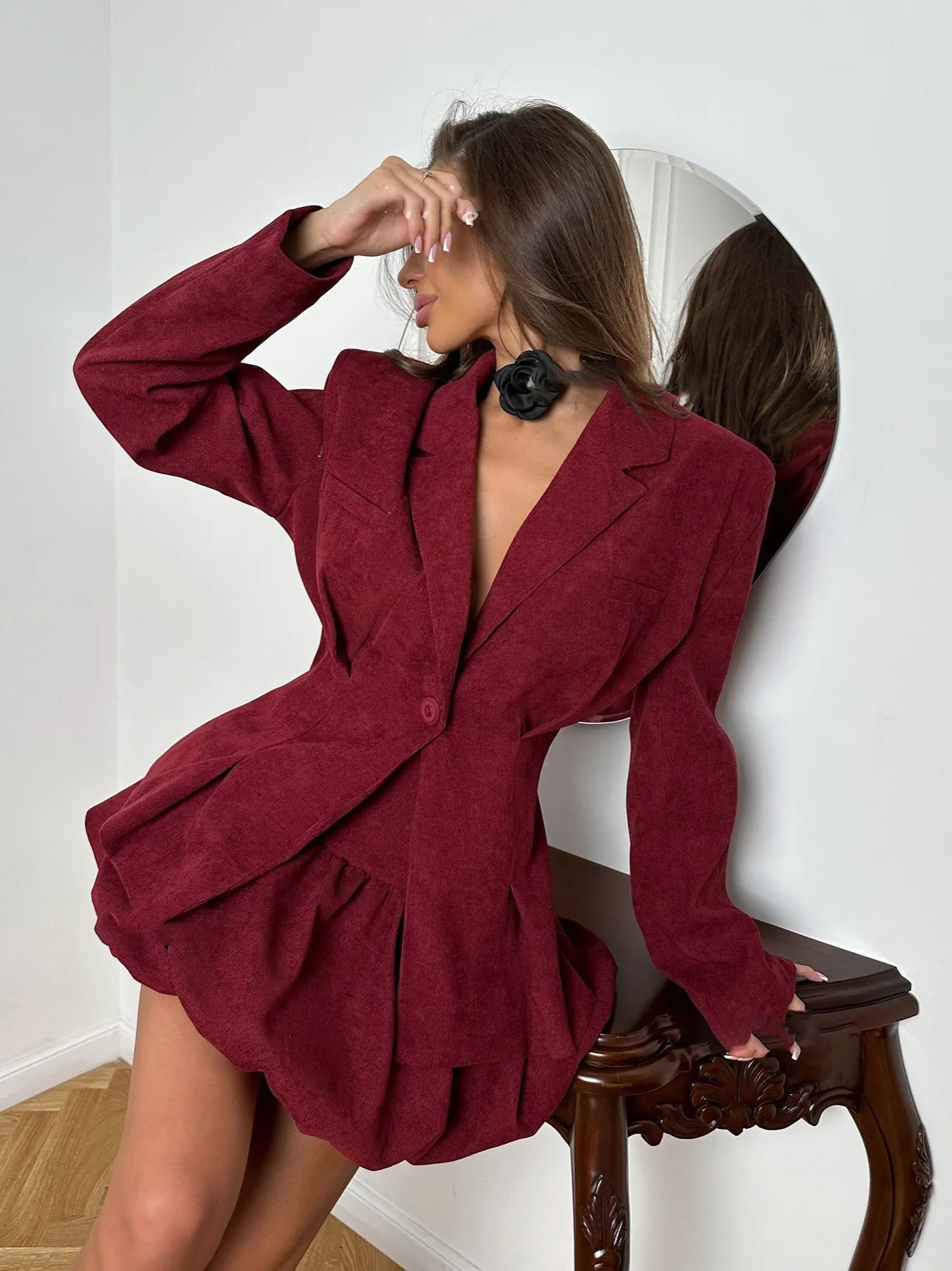 Fashion Black Two Piece Set For Women Elegant Long Sleeve Pockets Single Button Shirts And High Waist Pleated Skirts Sets
Fashion Black Two Piece Set For Women Elegant Long Sleeve Pockets Single Button Shirts And High Waist Pleated Skirts Sets
