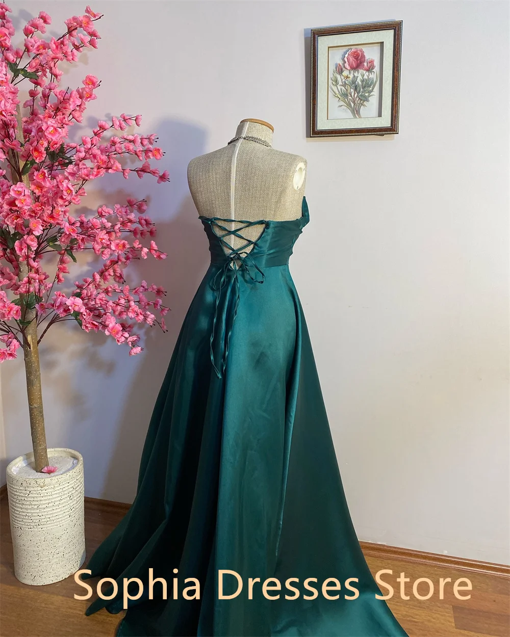 Customized A-Line Green Floor Length Exquisite Evening Dress Strapless Spaghetti Straps Sweep Train Prom Dress Bridal Gowns
Customized A-Line Green Floor Length Exquisite Evening Dress Strapless Spaghetti Straps Sweep Train Prom Dress Bridal Gowns