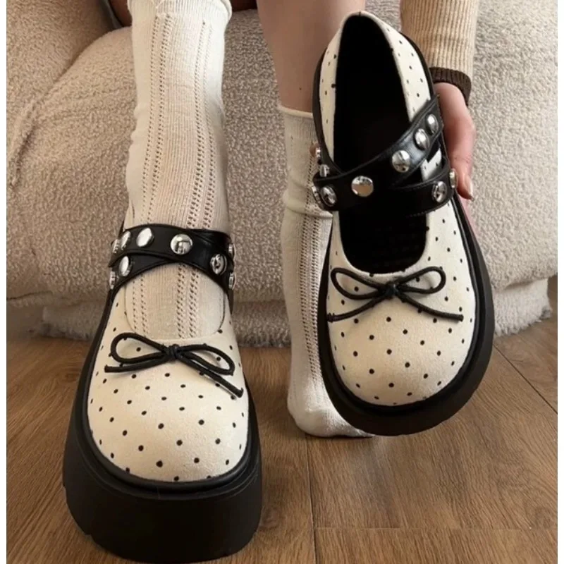 Sweet Platform Low-heeled Single Shoe for Women, 2026 New Spring-autumn Style, Round Toe, Versatile and Stylish Mary Jane Shoes
Sweet Platform Low-heeled Single Shoe for Women, 2026 New Spring-autumn Style, Round Toe, Versatile and Stylish Mary Jane Shoes