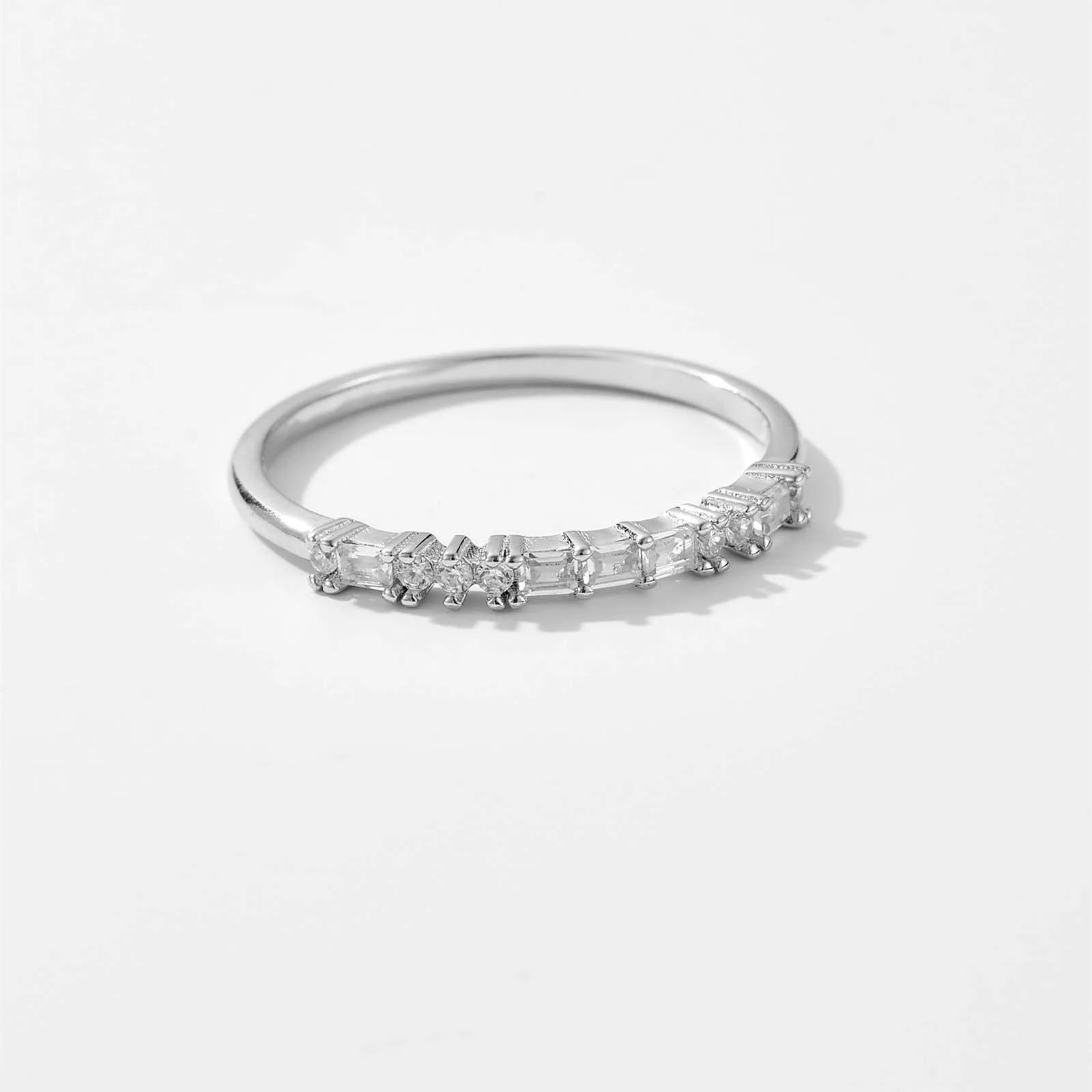 VEWANT New 925 Sterling Silver Classic Square Zircon CZ Women Ring 2026 Fashion Luxury Fine Wedding Anniversary Jewelry Gift
VEWANT New 925 Sterling Silver Classic Square Zircon CZ Women Ring 2026 Fashion Luxury Fine Wedding Anniversary Jewelry Gift