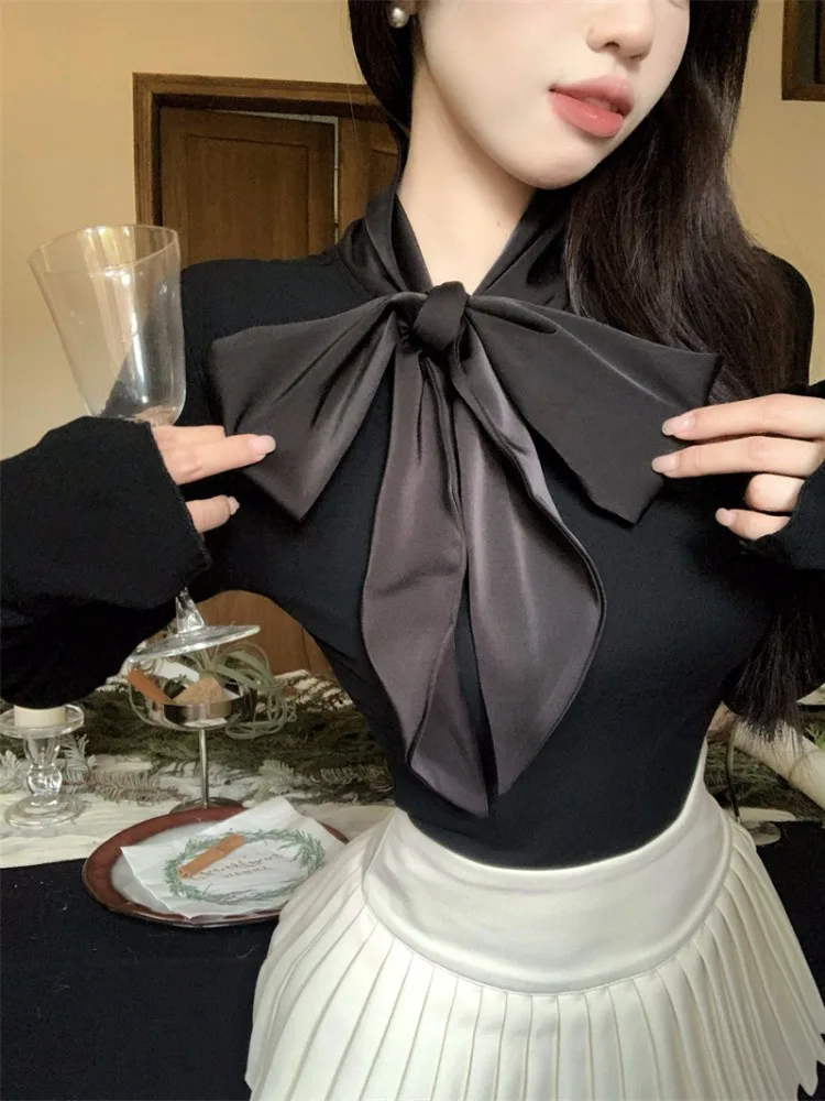 Retro Knot Tied Knitted Top Women's Gentle Personality Slimming Base Shirt Black Long Sleeve Upper Body Korean Styl...
Retro Knot Tied Knitted Top Women's Gentle Personality Slimming Base Shirt Black Long Sleeve Upper Body Korean Styl...
