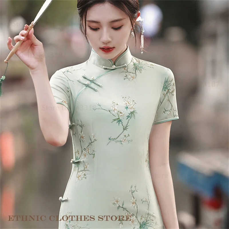 Traditional Chinese Long Qipao Dress Vintage Classic Print Flower Female Cheongsam Sexy Slim Split Vestidos Evening Party Dress
Traditional Chinese Long Qipao Dress Vintage Classic Print Flower Female Cheongsam Sexy Slim Split Vestidos Evening Party Dress