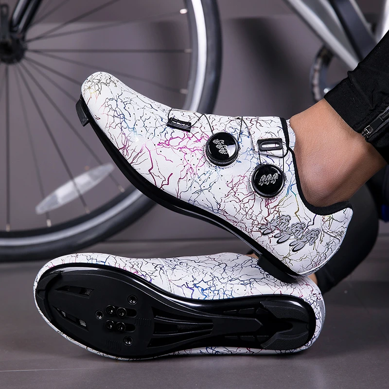Cycling Shoes Men Compatible SPD Lock Shoes Women PU Leather Pedal Road Cycling Shoes Outdoor Mountain Cycling Shoes MTB Shoes
Cycling Shoes Men Compatible SPD Lock Shoes Women PU Leather Pedal Road Cycling Shoes Outdoor Mountain Cycling Shoes MTB Shoes