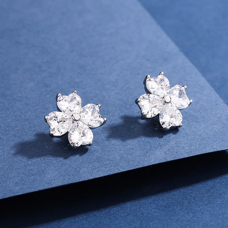 Full Heart Cut D Moissanite Earrings For Women Girls S925 Sterling Silver Marriage Lab Diamond Ear Studs Wedding Jewelry Gifts
Full Heart Cut D Moissanite Earrings For Women Girls S925 Sterling Silver Marriage Lab Diamond Ear Studs Wedding Jewelry Gifts