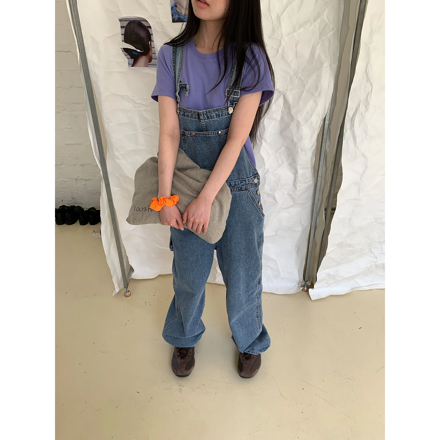 Yingzi Oni Vintage Loose Wide Leg Straight Denim Overalls Women's Casual All-Match Spring Long Pants Low Waist Non-Elastic
Yingzi Oni Vintage Loose Wide Leg Straight Denim Overalls Women's Casual All-Match Spring Long Pants Low Waist Non-Elastic