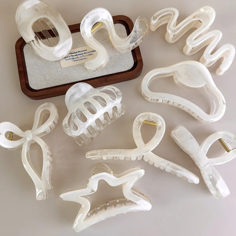1pc Jelly Geometric Bow Claw Clip White Clear Minimalist Shark Hair Clip for Women Daily Outing Elegant Versatile 2026 New Style
1pc Jelly Geometric Bow Claw Clip White Clear Minimalist Shark Hair Clip for Women Daily Outing Elegant Versatile 2026 New Style