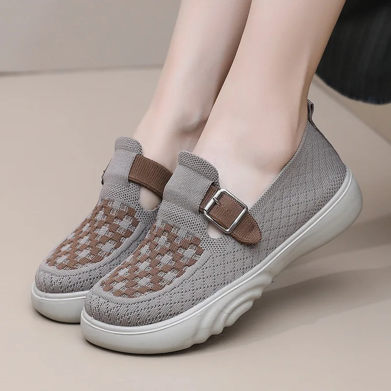 Women's shoes breathable soft sole lightweight single shoes comfortable slip-on lazy fly woven casual non-slip walking mother sh
Women's shoes breathable soft sole lightweight single shoes comfortable slip-on lazy fly woven casual non-slip walking mother sh
