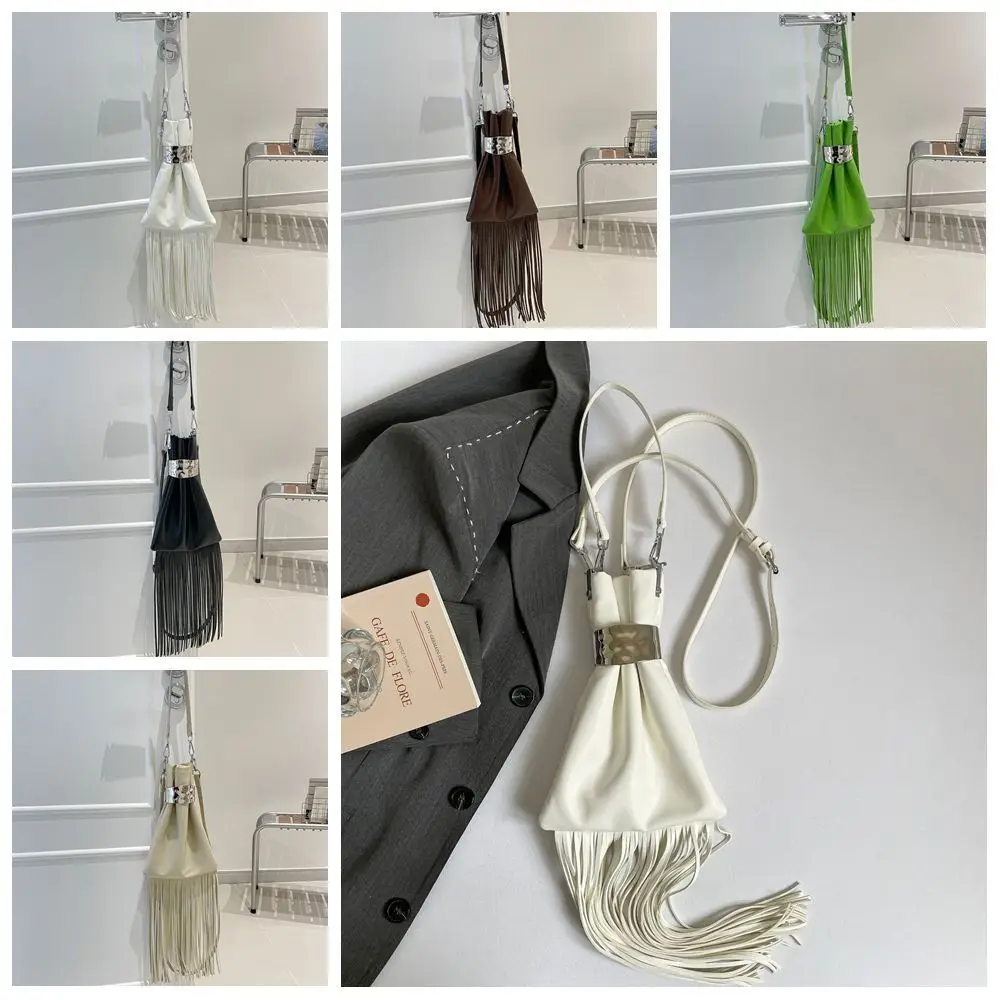 High Quality Soft Tassel Shoulder Bag Metallic Buckle Chic Crossbody Bags Large Capacity Waterproof Handbag
High Quality Soft Tassel Shoulder Bag Metallic Buckle Chic Crossbody Bags Large Capacity Waterproof Handbag