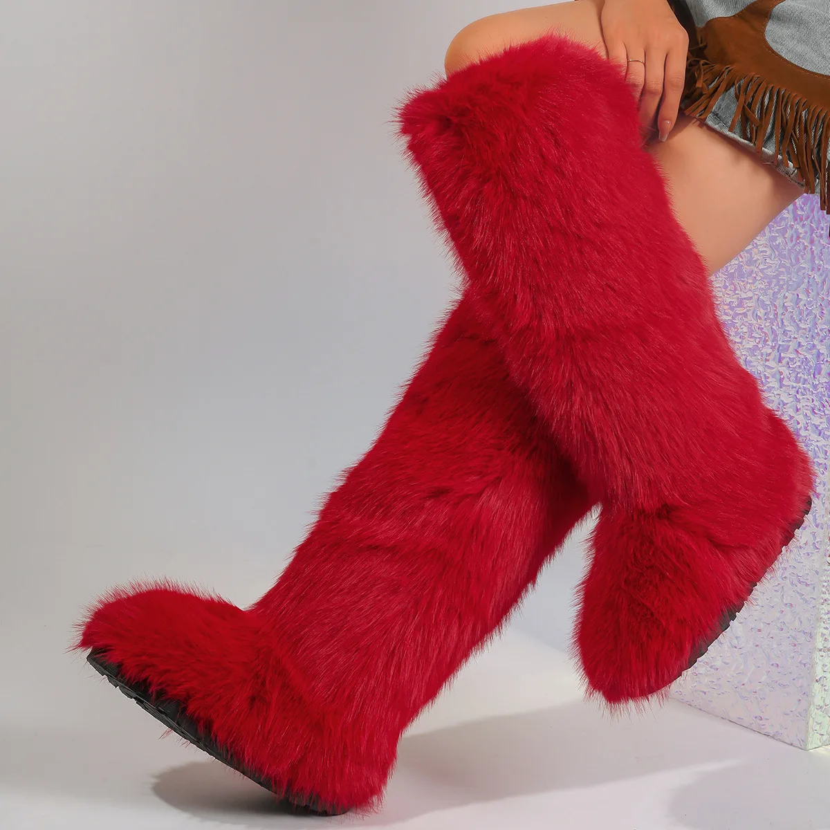 IPPUEM Red Knee High Fur Boots For Women Plus Size 46 2025 New Winter Flat Heel Snow Boots Long Plush Shoes
IPPUEM Red Knee High Fur Boots For Women Plus Size 46 2025 New Winter Flat Heel Snow Boots Long Plush Shoes
