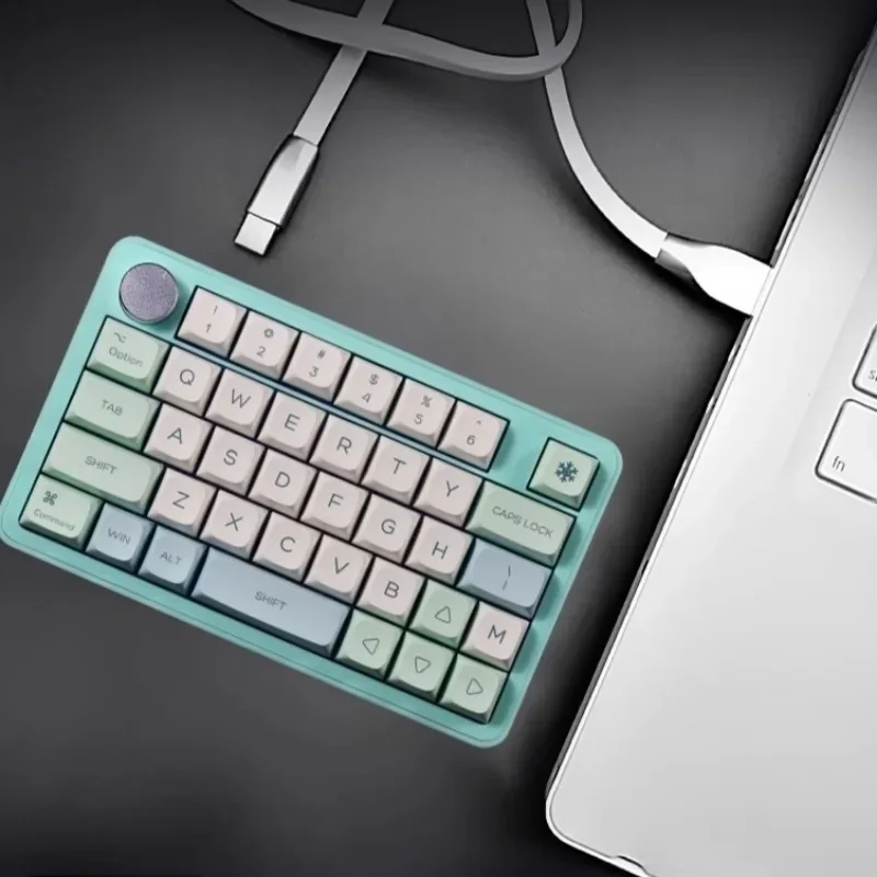 MK40 Mechical Keyboard 38-key Wired Programmable Key-changing RGB Backlit Mini Independent Office Customized Mechanical Keyboard
MK40 Mechical Keyboard 38-key Wired Programmable Key-changing RGB Backlit Mini Independent Office Customized Mechanical Keyboard