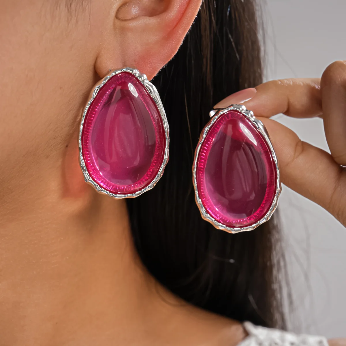 European And American Minimalist Resin Droplet Earrings For Women In Summer, Featuring Unique Style, Dopamine Effect, And Versat
European And American Minimalist Resin Droplet Earrings For Women In Summer, Featuring Unique Style, Dopamine Effect, And Versat