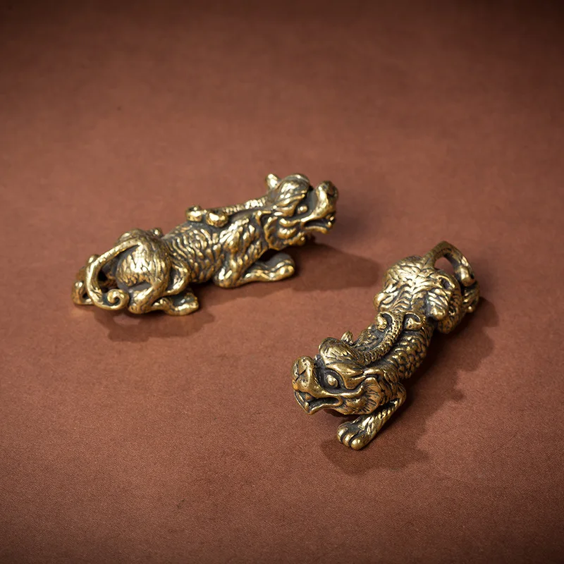 Brass Pixiu Solid Ornament Office Desk Decoration Handmade Gift Antique Tea Pet Handheld Plaything Wealth-Attracting Home Decor
Brass Pixiu Solid Ornament Office Desk Decoration Handmade Gift Antique Tea Pet Handheld Plaything Wealth-Attracting Home Decor