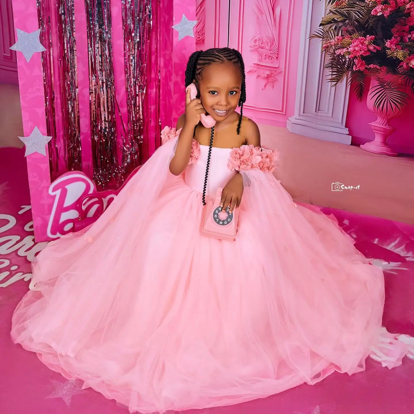 Pink Flower Girl Dress For Wedding Princess Floral Girls Birthday Party Gowns Customized Kids Pageant Gowns for Photoshoot
Pink Flower Girl Dress For Wedding Princess Floral Girls Birthday Party Gowns Customized Kids Pageant Gowns for Photoshoot
