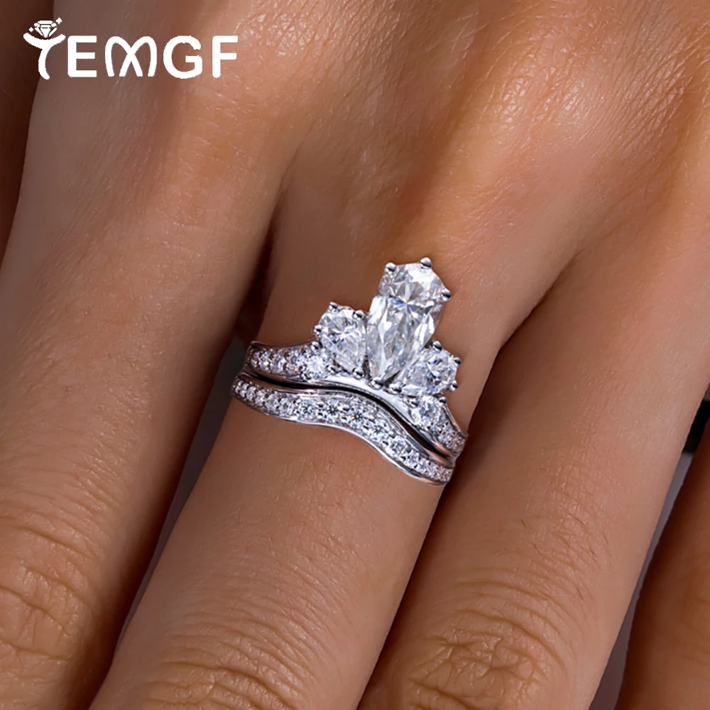 Набор колец с короной из муассанита TEMGF для женщин и мужчин, серебро S925, роскошное блестящее обручальное кольцо, ювелирные изделия с сертифицированным
Набор колец с короной из муассанита TEMGF для женщин и мужчин, серебро S925, роскошное блестящее обручальное кольцо, ювелирные изделия с сертифицированным