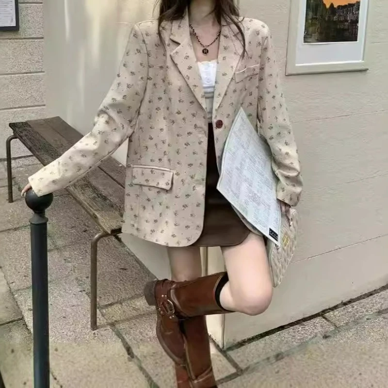 2025 New Spring and Summer Loose and Slimming Printed Atmosphere Suit Jacket for Women
2025 New Spring and Summer Loose and Slimming Printed Atmosphere Suit Jacket for Women