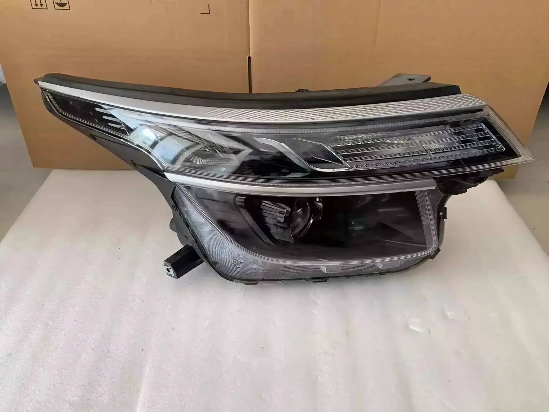 Car Headlight headlamp Daytime Running DRL Head lamp For Kia kx3 2020 Low High Beam Turn signal
Car Headlight headlamp Daytime Running DRL Head lamp For Kia kx3 2020 Low High Beam Turn signal