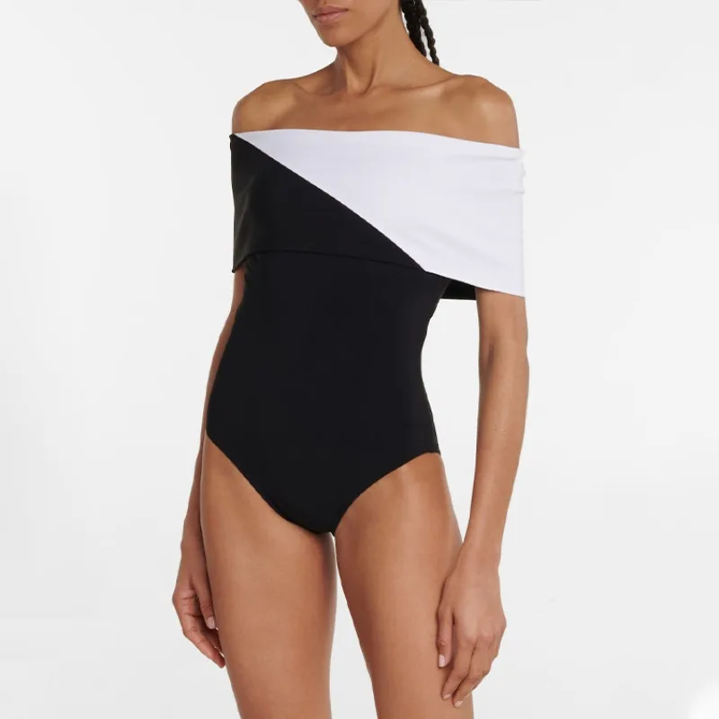 One Piece Swimsuit For Women European And American Swimwear Tube Top Black And White Splicing Simple INS Style One-piece Swimsui
One Piece Swimsuit For Women European And American Swimwear Tube Top Black And White Splicing Simple INS Style One-piece Swimsui