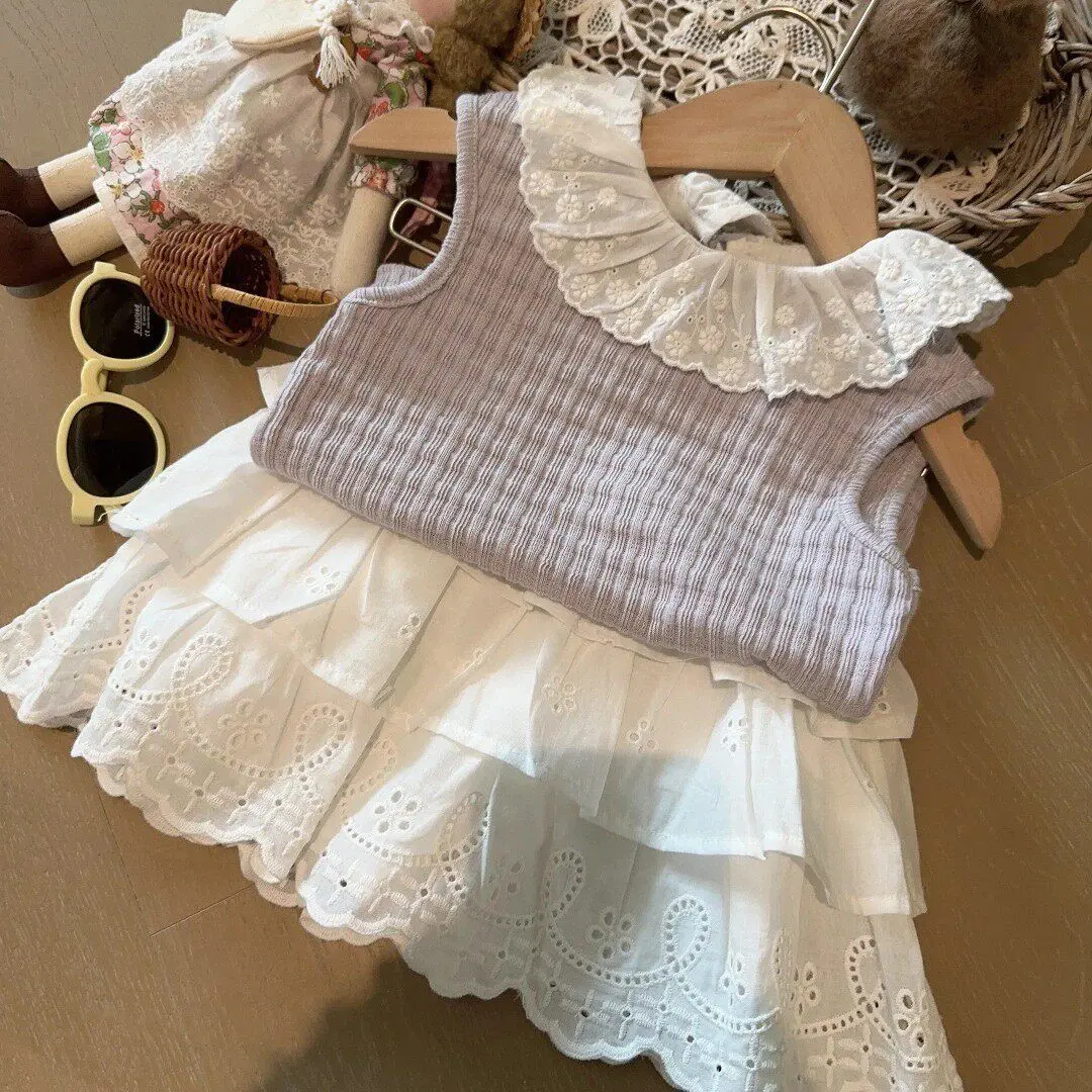 Girls Summer Outfit Sweet Lace Doll Collar Vest + Cake Skirt Two-Piece Set New Arrival Children's Clothing Ensemble
Girls Summer Outfit Sweet Lace Doll Collar Vest + Cake Skirt Two-Piece Set New Arrival Children's Clothing Ensemble