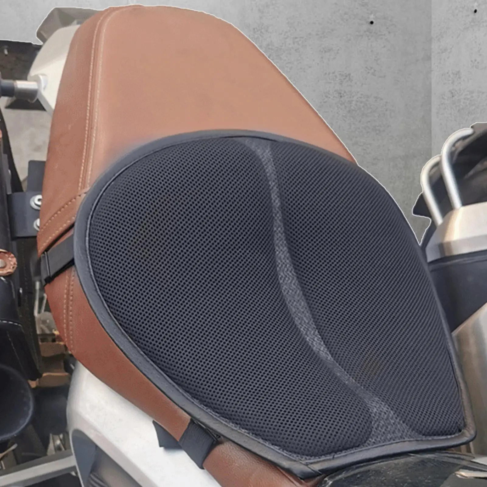 Подушка сиденья мотоцикла, воздушная подушка сиденья мотоцикла, дышащая, против пота, мягкая, съемная вставка, удобные эргономичные чехлы, упоры
Подушка сиденья мотоцикла, воздушная подушка сиденья мотоцикла, дышащая, против пота, мягкая, съемная вставка, удобные эргономичные чехлы, упоры