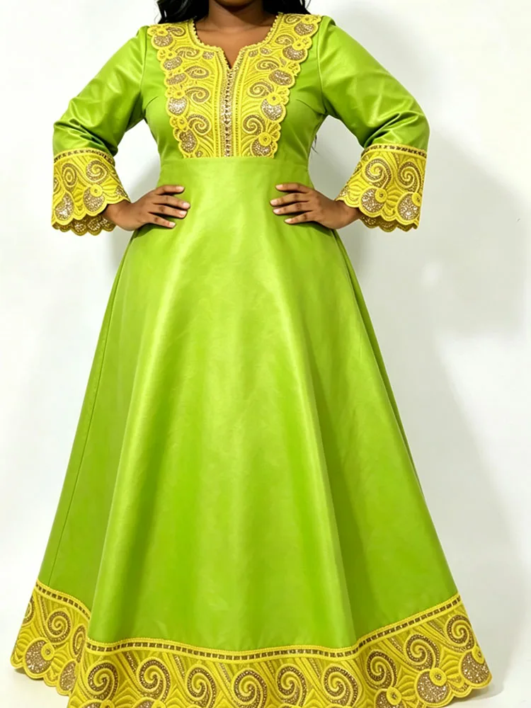 2026 New Plus Size Bazin African Embroidered Abaya Boubou Maxi Dress Evening Wedding Party Gown
2026 New Plus Size Bazin African Embroidered Abaya Boubou Maxi Dress Evening Wedding Party Gown