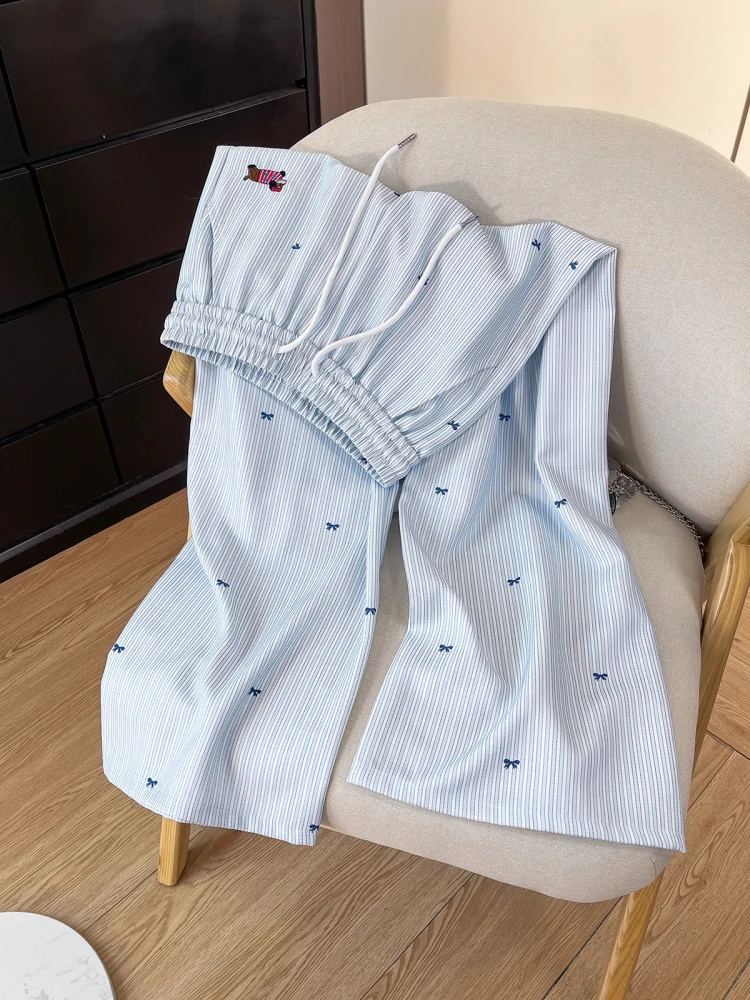 Blue Striped Embroidered Casual Pants Women Summer Thin Loose Slimming Comfortable Outdoor Wear Long Trousers High Waist Loos...
Blue Striped Embroidered Casual Pants Women Summer Thin Loose Slimming Comfortable Outdoor Wear Long Trousers High Waist Loos...