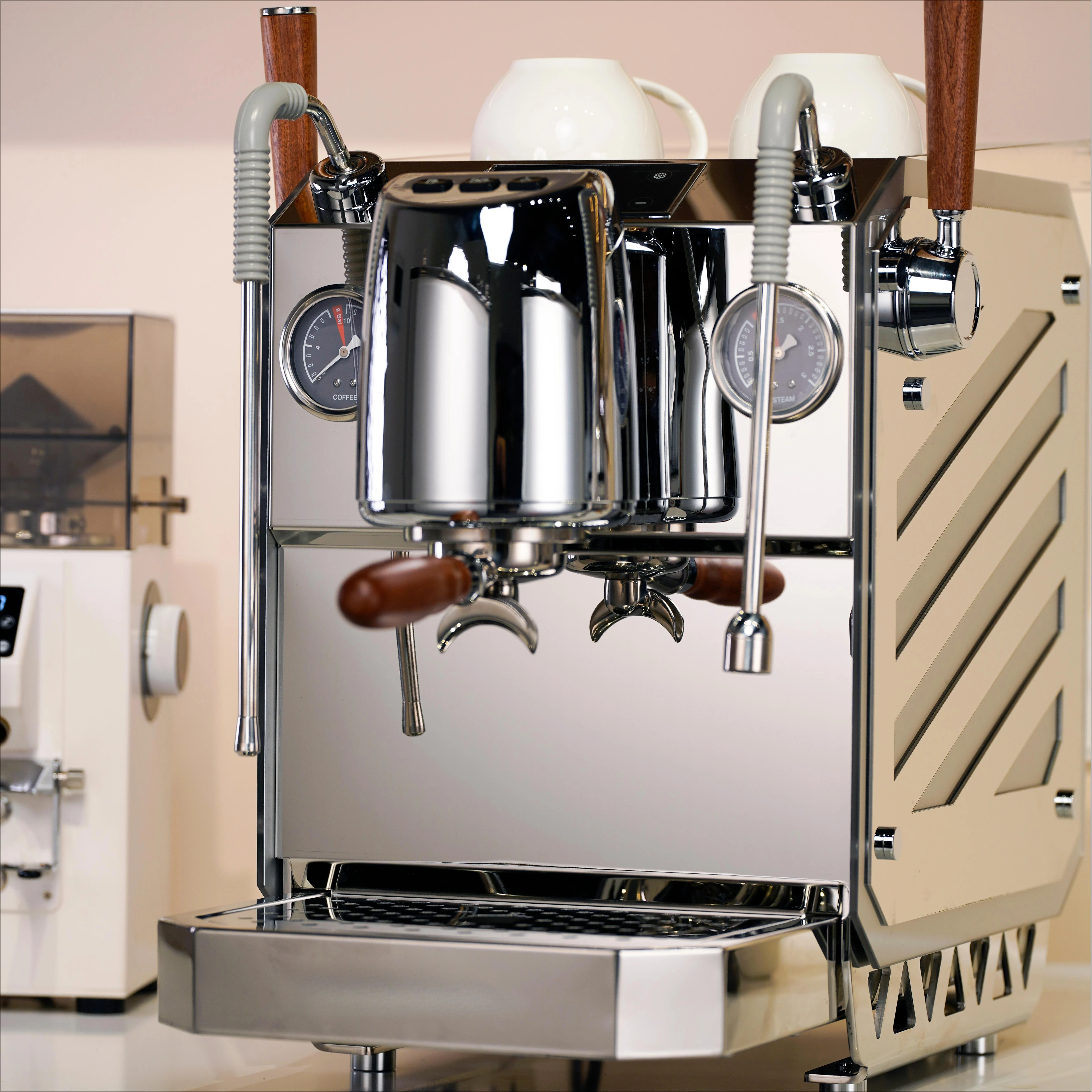 Professional Commercial Coffee Maker Machine Semi Automatic Dual Boiler Pre Soak Continuous Cup Extraction
Professional Commercial Coffee Maker Machine Semi Automatic Dual Boiler Pre Soak Continuous Cup Extraction
