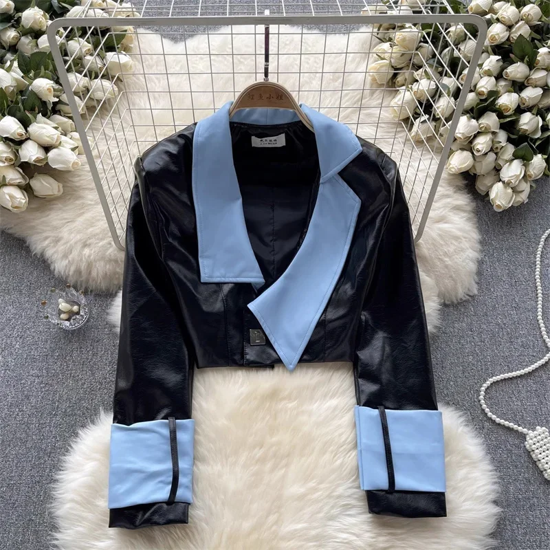 2025 Spring Streetwear Fashion Contrast Color Irregular Lapel Faux PU Leather Jacket Women Slim Short Motorcycle Biker Jacket
2025 Spring Streetwear Fashion Contrast Color Irregular Lapel Faux PU Leather Jacket Women Slim Short Motorcycle Biker Jacket
